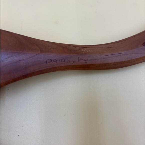 Vintage cherry wood hand carved spoons signed Paris, Ky, thanksgiving - Picture 8 of 10